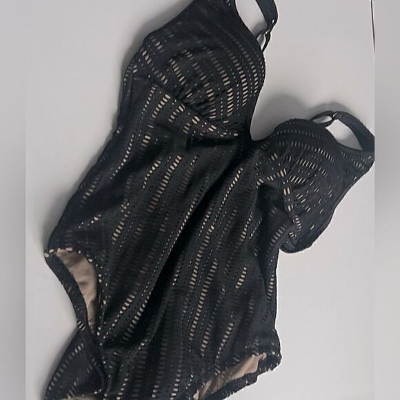 BAR III Plunging Crochet One-Piece Swimsuit Black Nude Lined Pull On New M - Picture 7 of 11